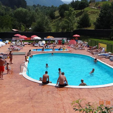 Cabana Pensiune La Brazi Vulcan (Hunedoara) Exterior photo