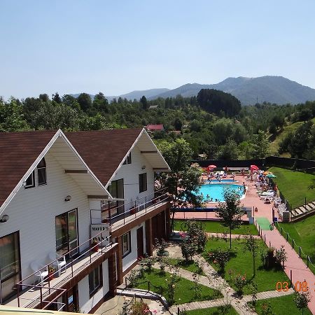 Cabana Pensiune La Brazi Vulcan (Hunedoara) Exterior photo