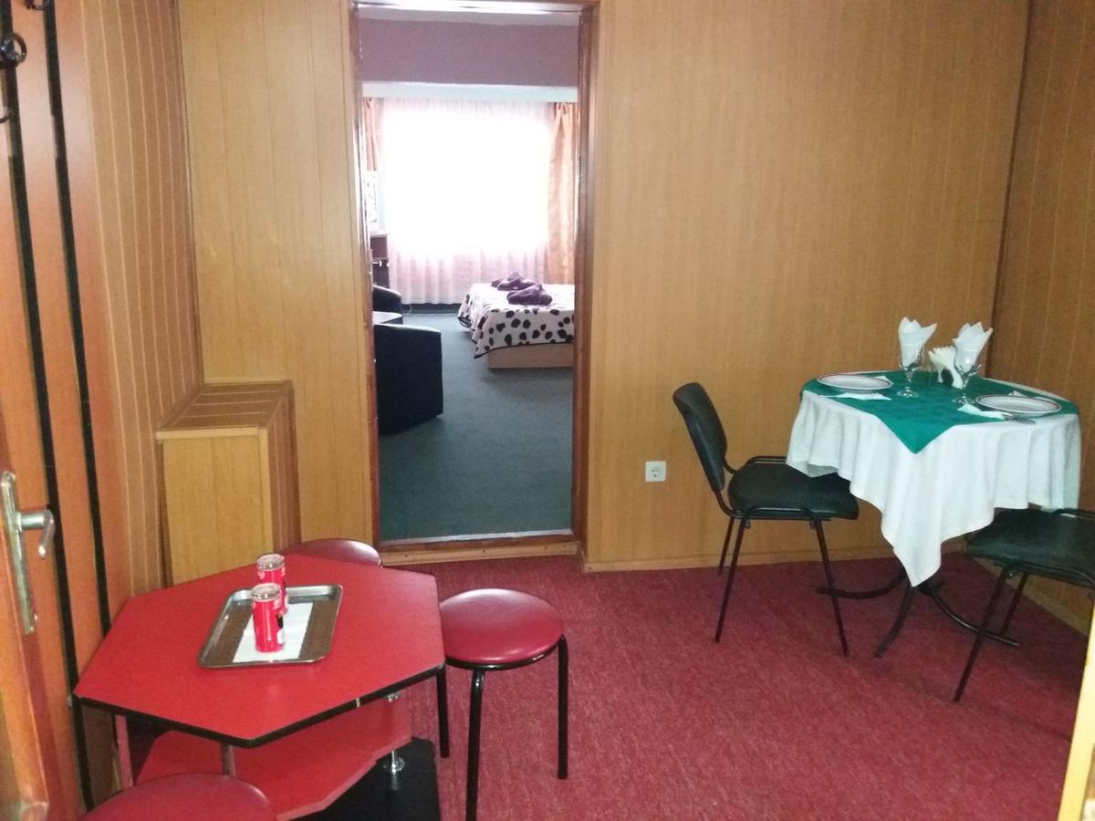 Cabana Pensiune La Brazi Vulcan (Hunedoara) Exterior photo